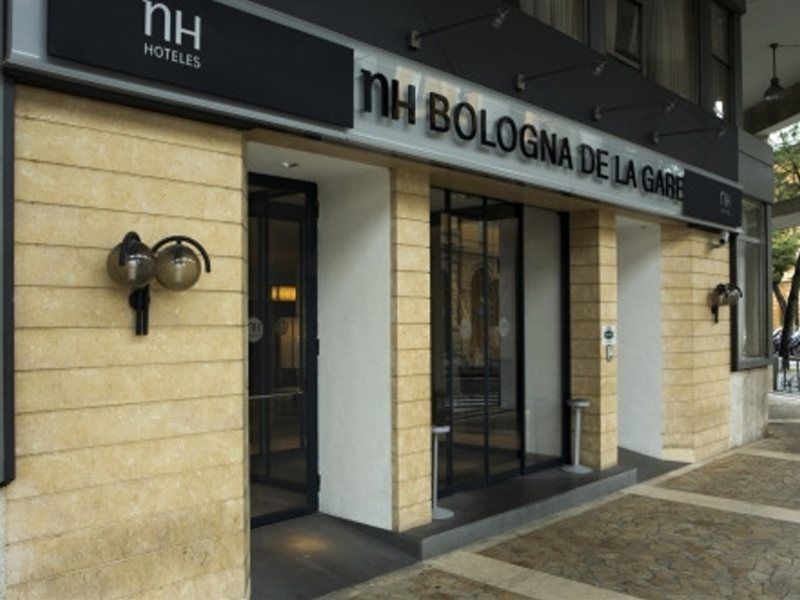 Hotel NH Bologna De La Gare Esterno foto