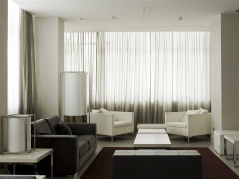 Hotel NH Bologna De La Gare Esterno foto